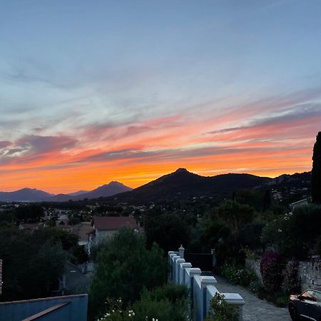 Les Trefles Apartment Hyeres Ngoại thất bức ảnh